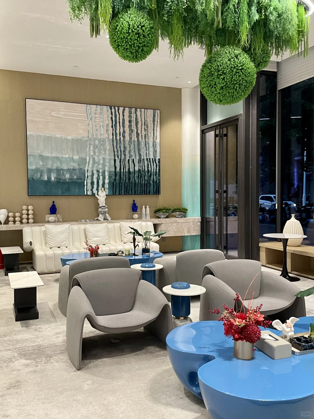 石家庄富人一墙之隔