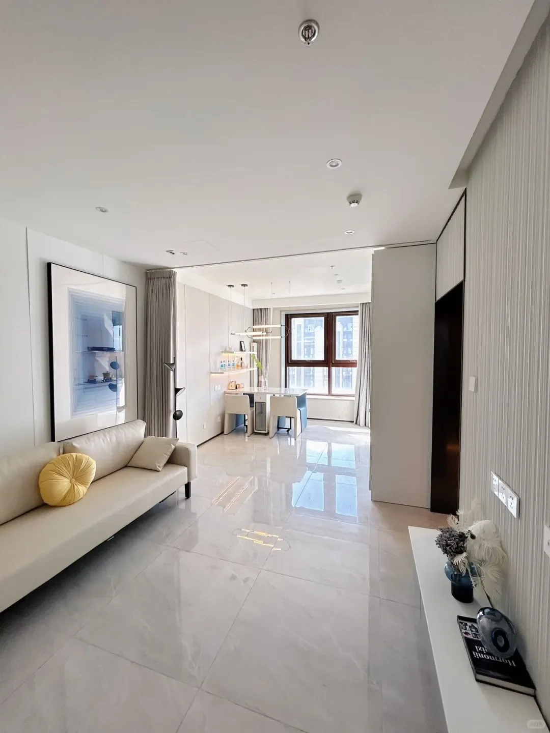 业主离京，115万出通州7号线，76平两居