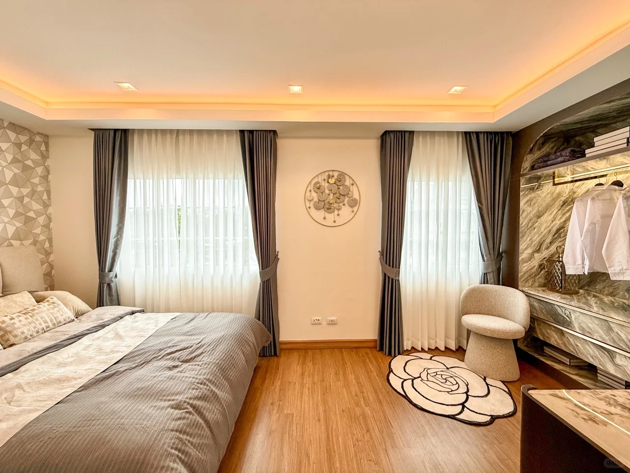 59万RMB芭提雅法式联排别墅，2公里中天海滩