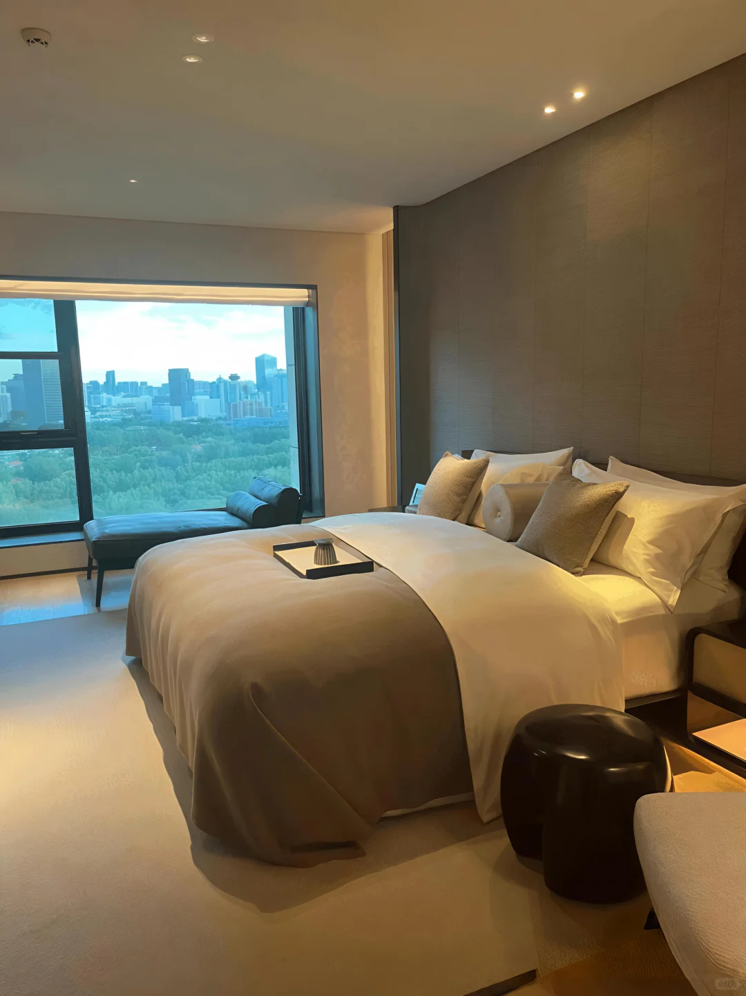 业主离京！出荟聚大平层！4.2米挑空精装