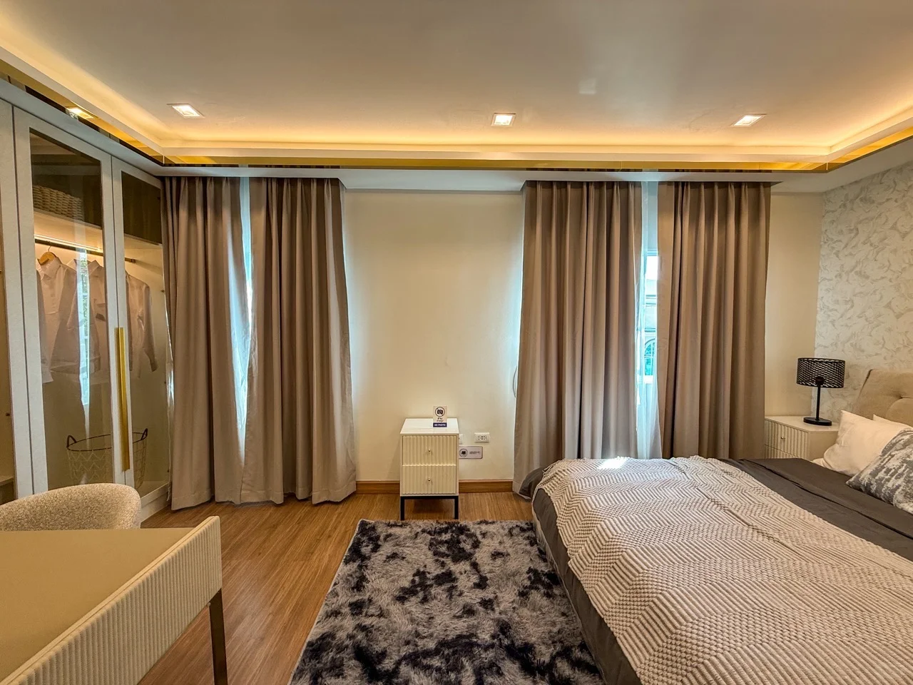 59万RMB芭提雅法式联排别墅，2公里中天海滩