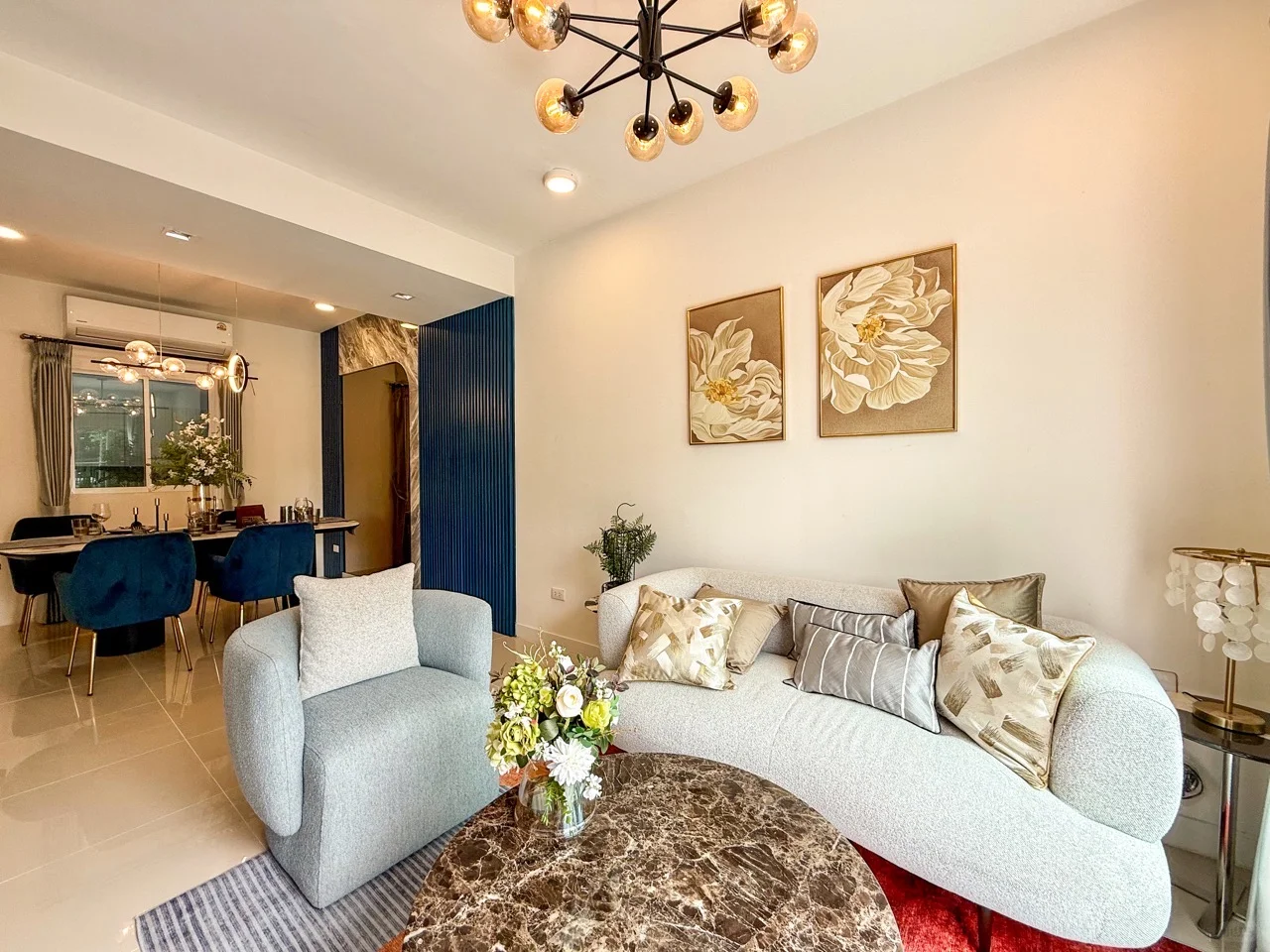 59万RMB芭提雅法式联排别墅，2公里中天海滩