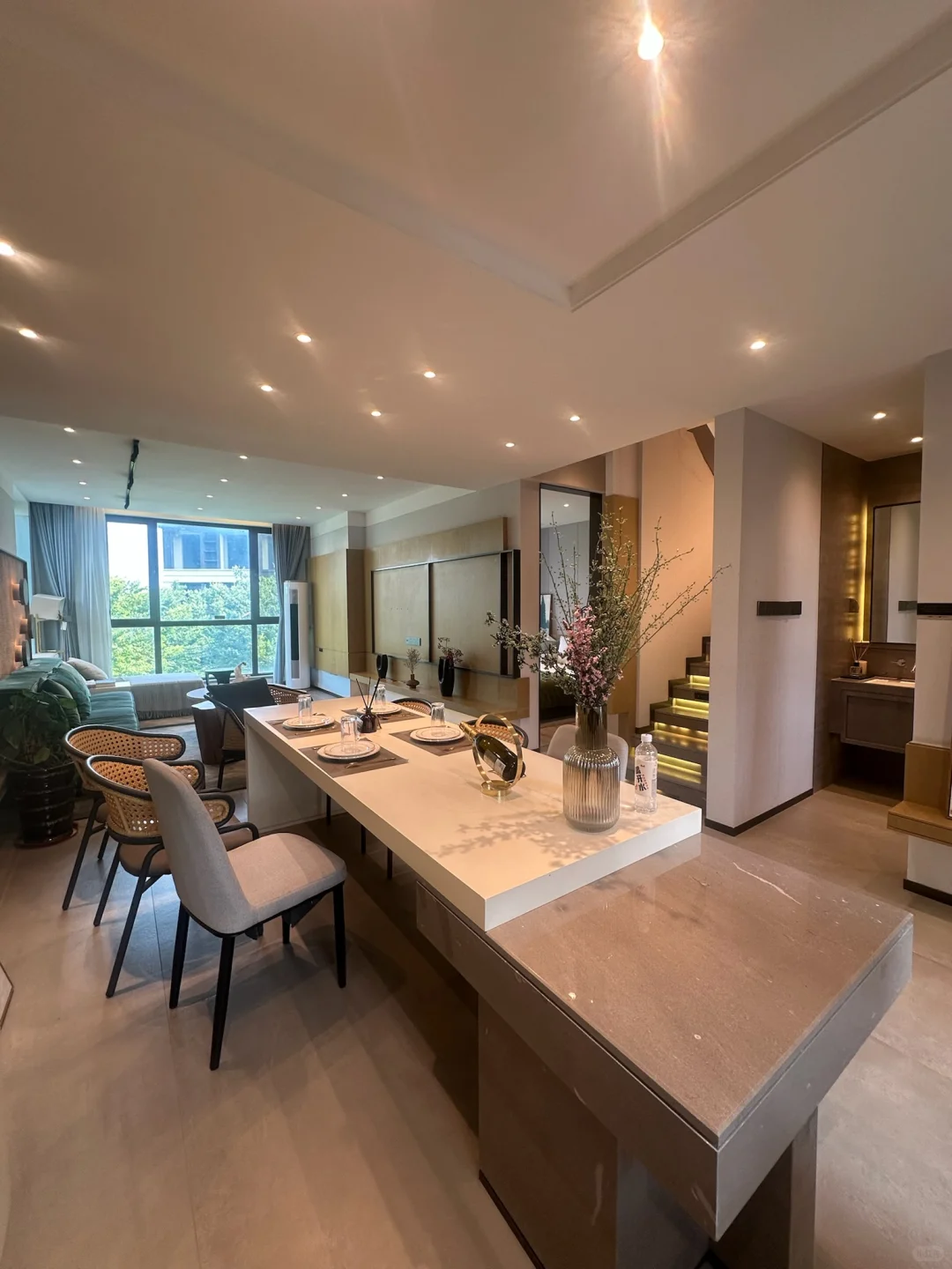 青岛市区：全款135万！170平上叠别墅🏡送车位