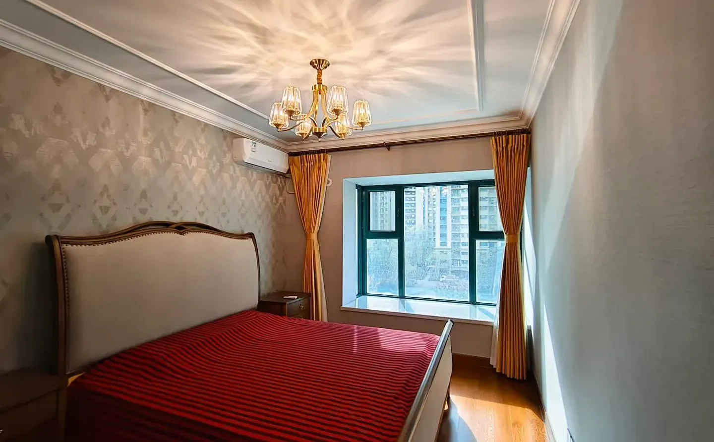 石家庄改善，二次装133㎡精装大三居136万，