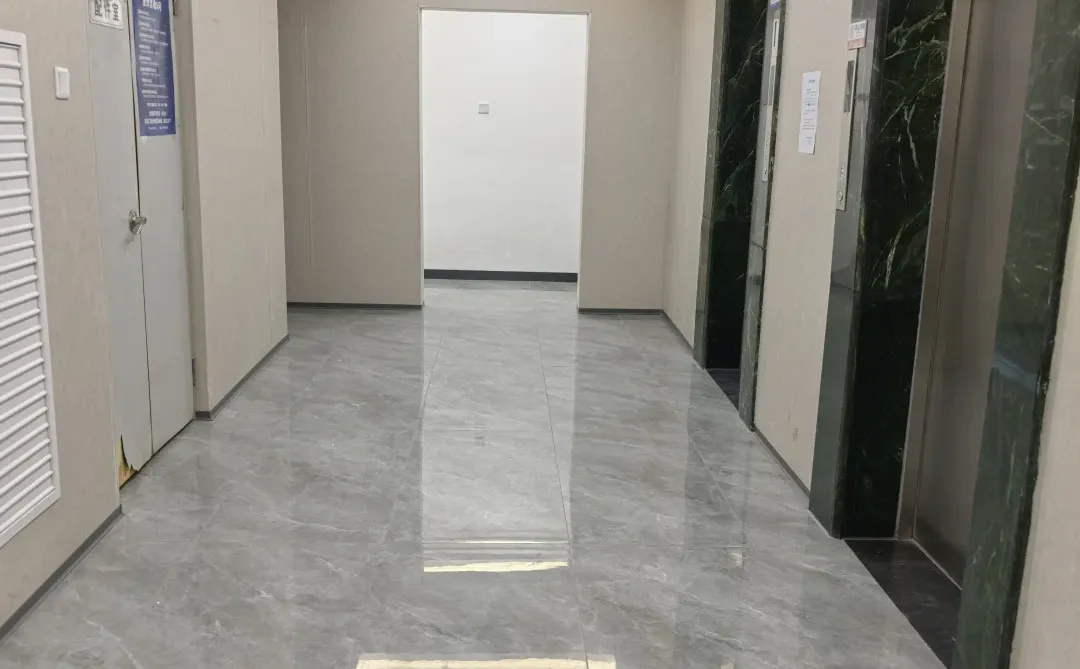 海淀甘家口／改善四居150.35平米／有电梯