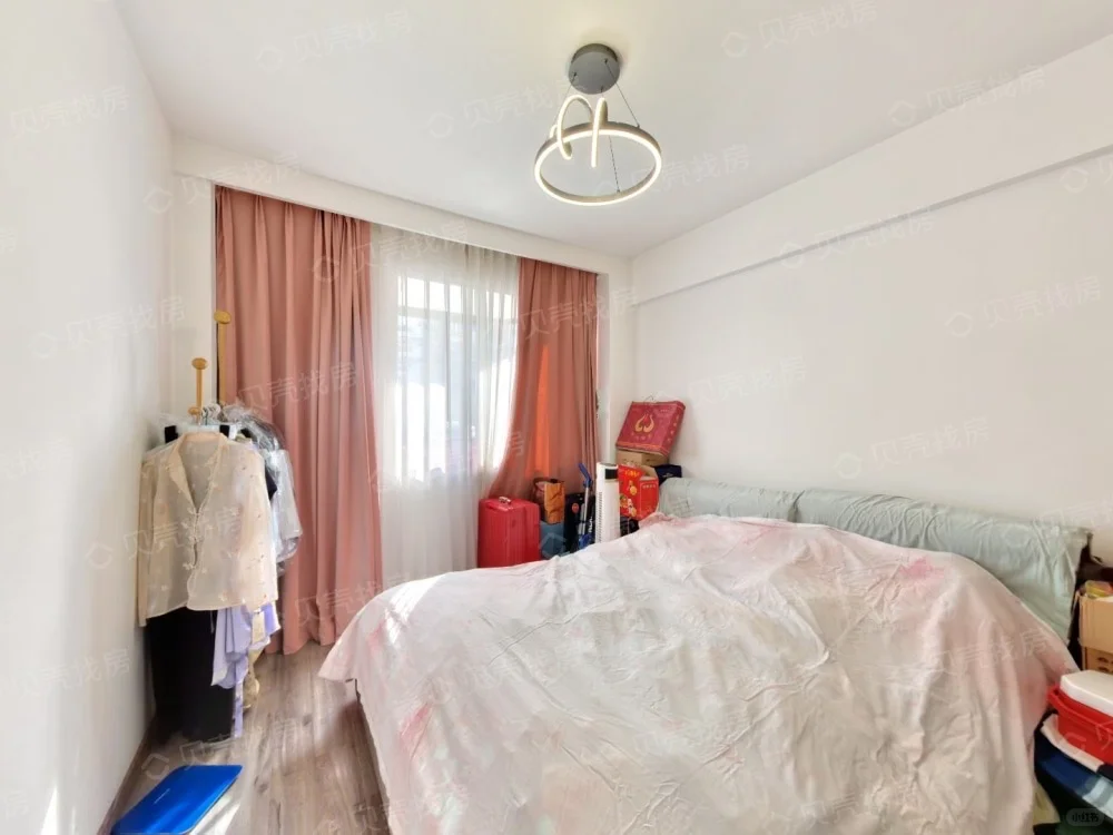 新出莲坂地铁口带小区电梯3房123平拎包入住