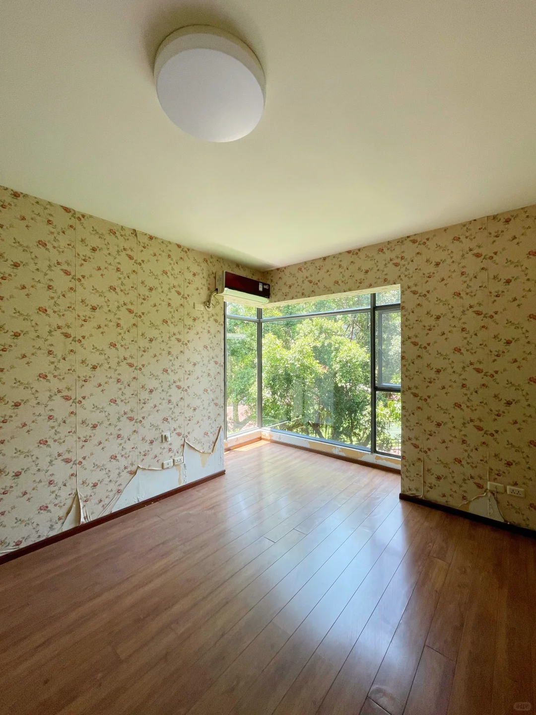 市二医院🏥（原129w）现72w房东急售‼️