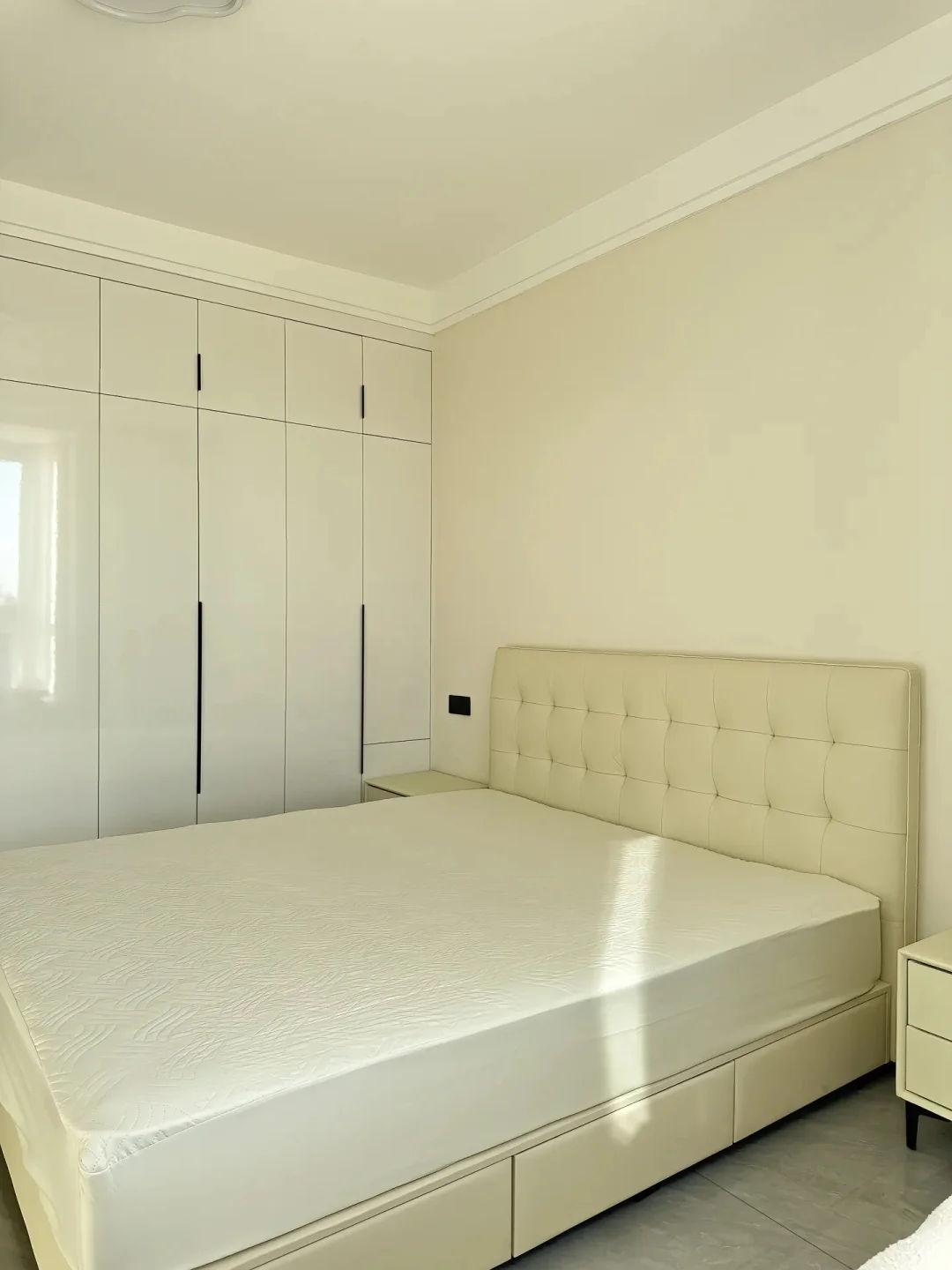 大雁塔地铁口两居室 120入手 现60万