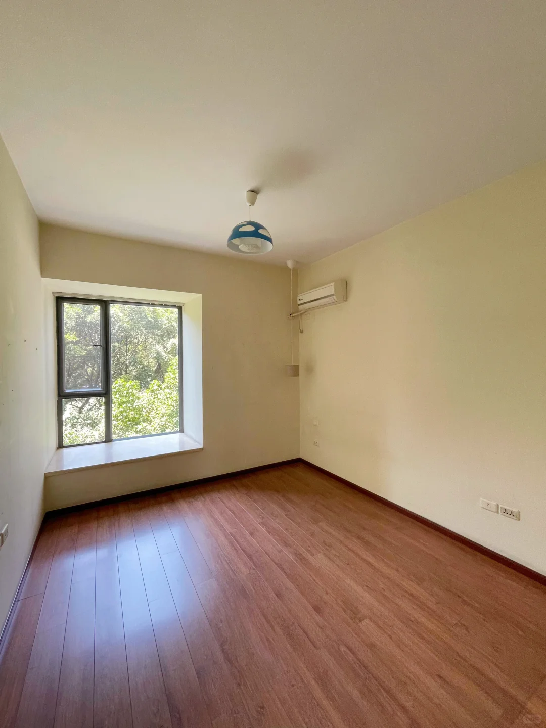 市二医院🏥（原129w）现72w房东急售‼️