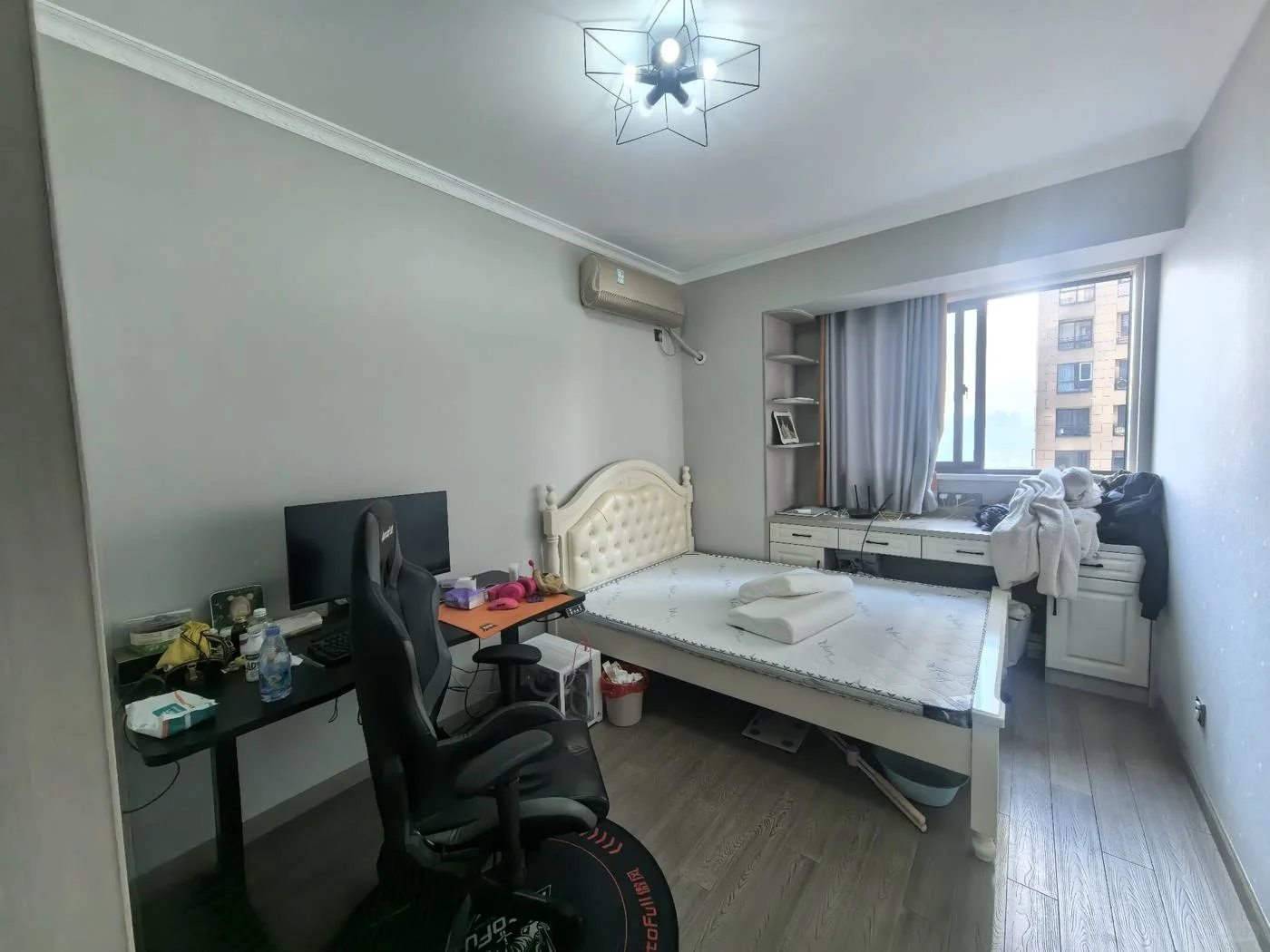 出售铜陵万达旁金大地紫金公馆 精装三房#小