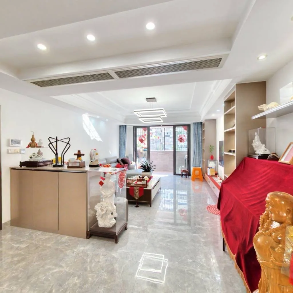 新出莲坂地铁口带小区电梯3房123平拎包入住