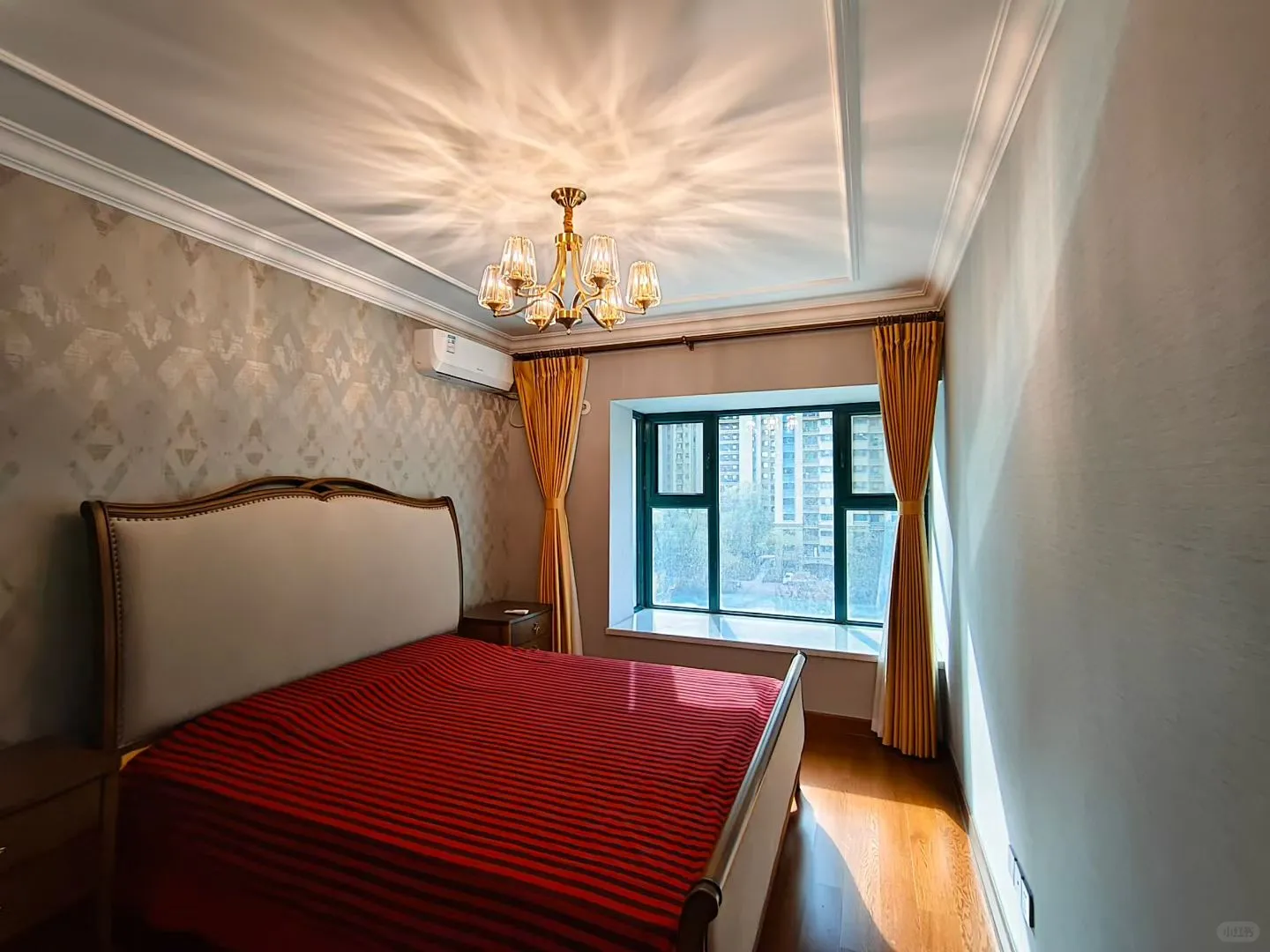 石家庄改善，二次装133㎡精装大三居136万，