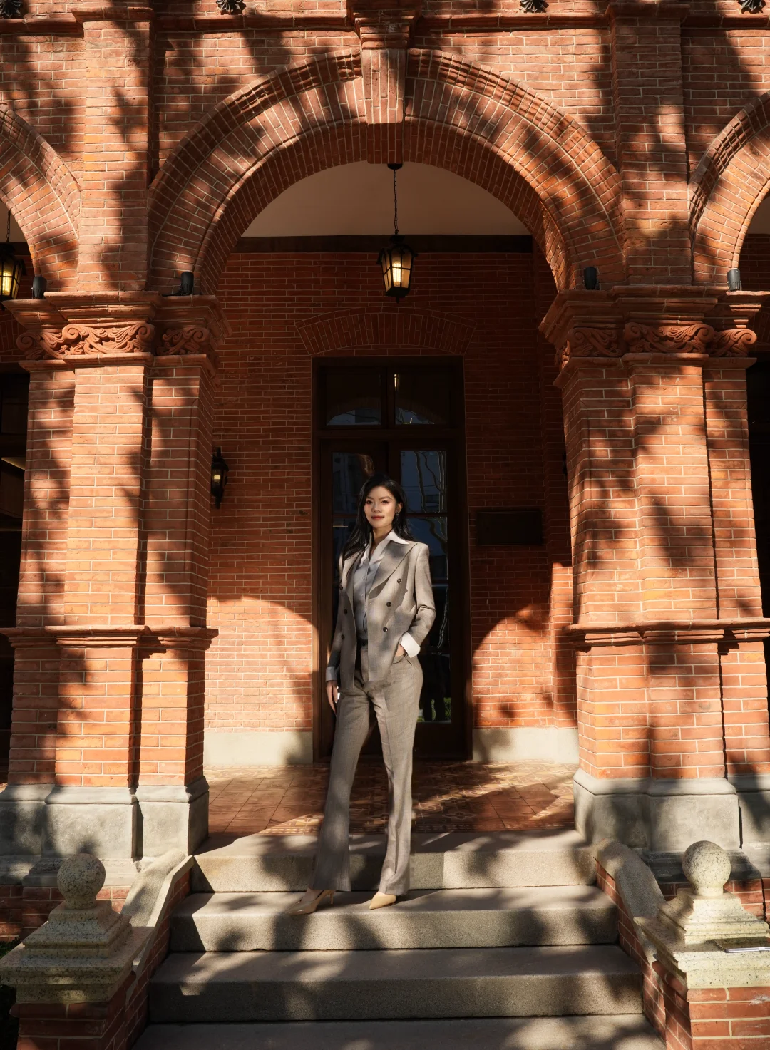 豪宅销售天团✨ 专业与质感并存