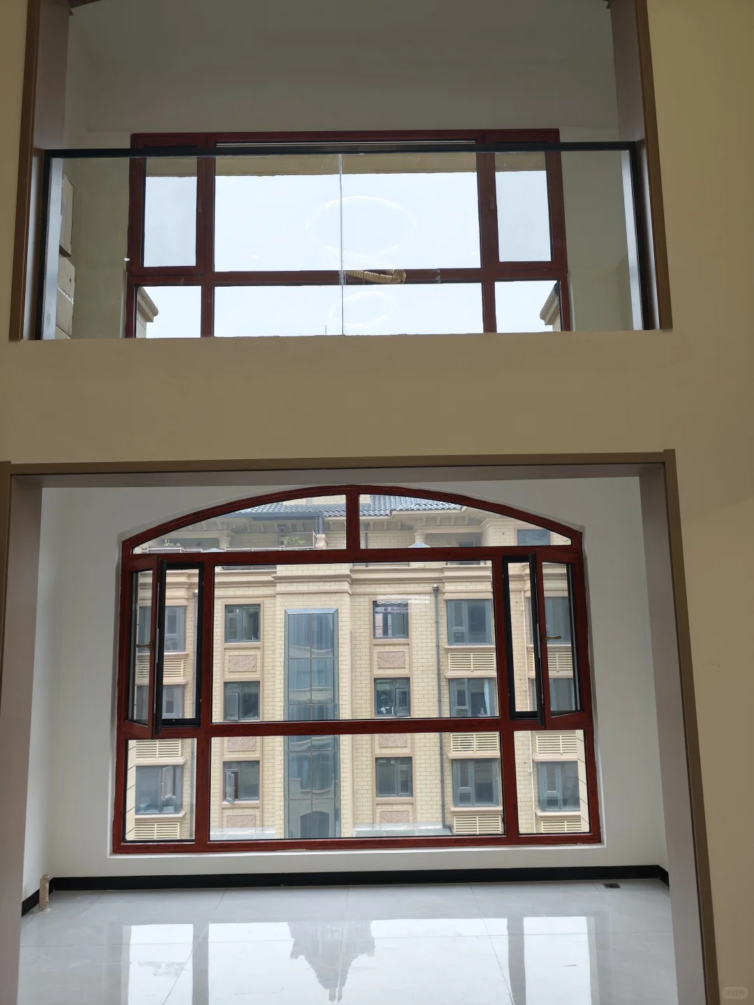 龙溪城枫雅筑顶跃带露台