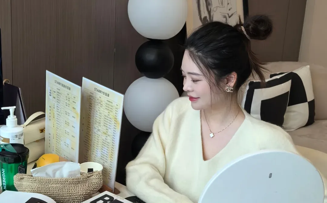 85年未婚房地产转行轻Y美