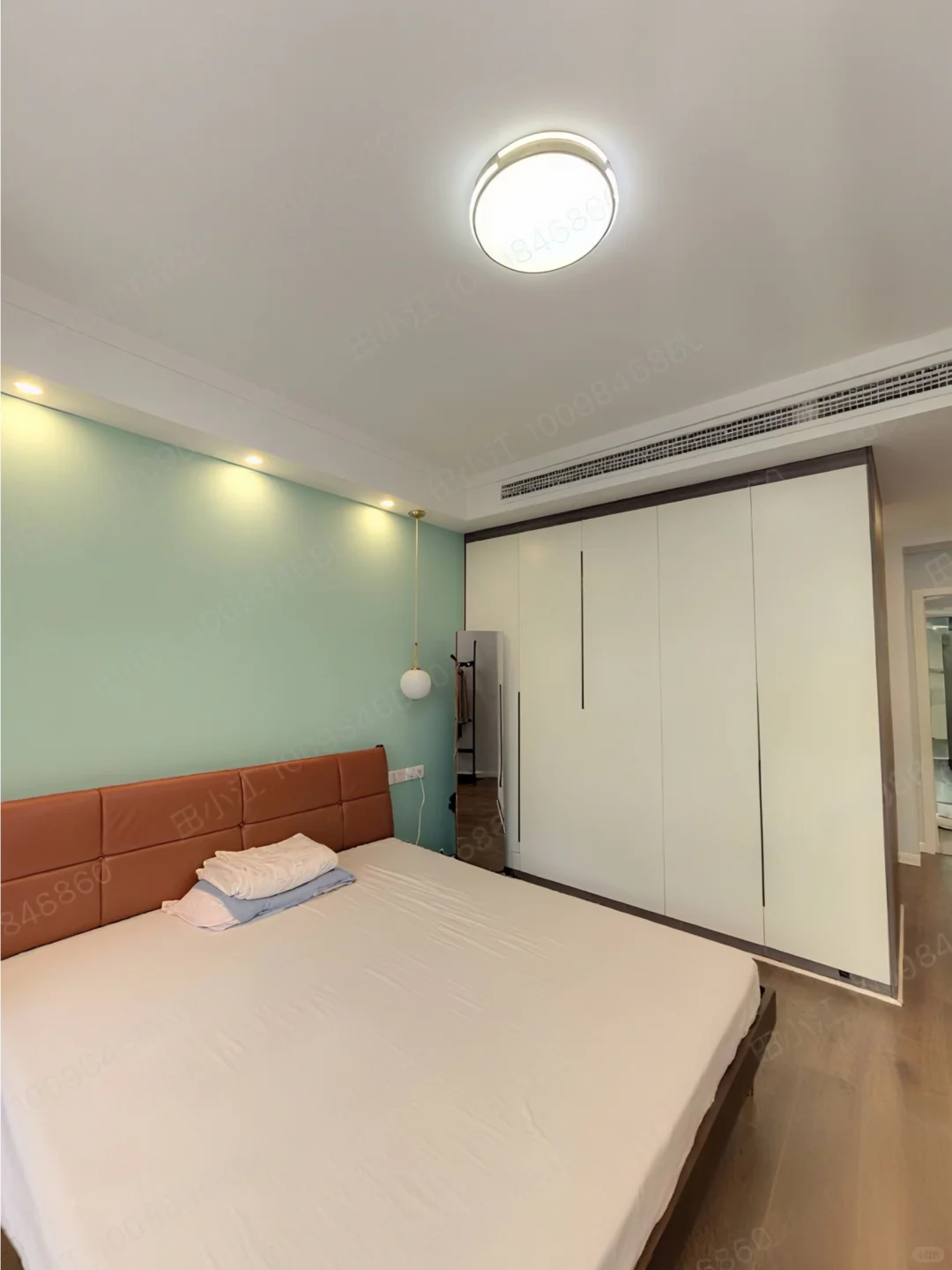 蜀郡洋房 新装带暖气 黄金楼层 仅此一套