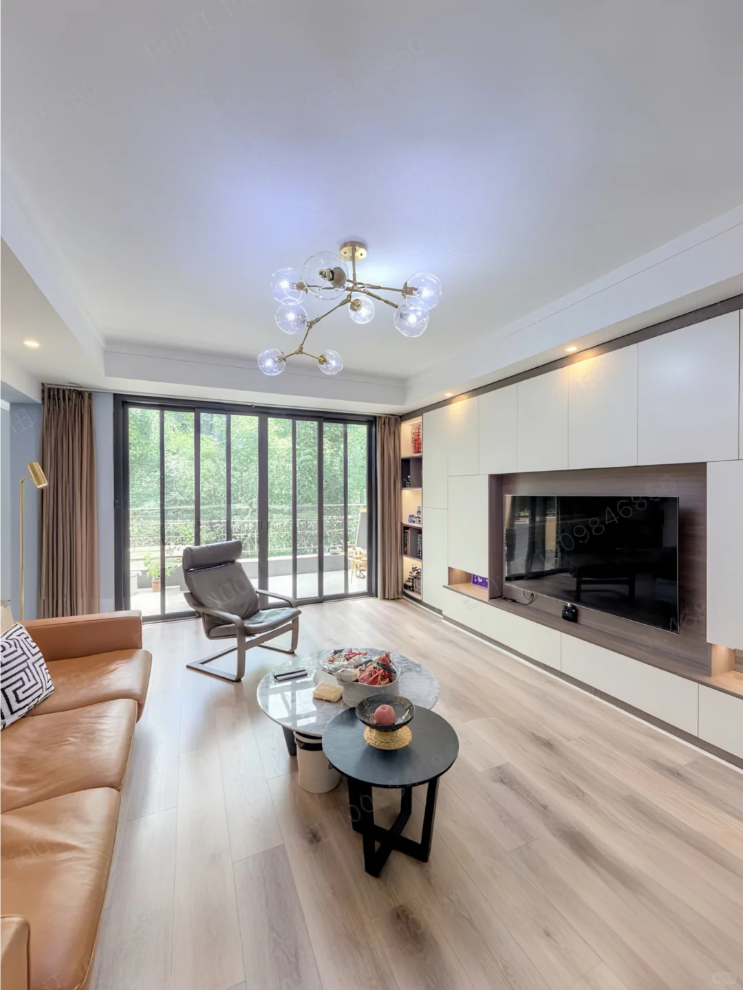 蜀郡洋房 新装带暖气 黄金楼层 仅此一套