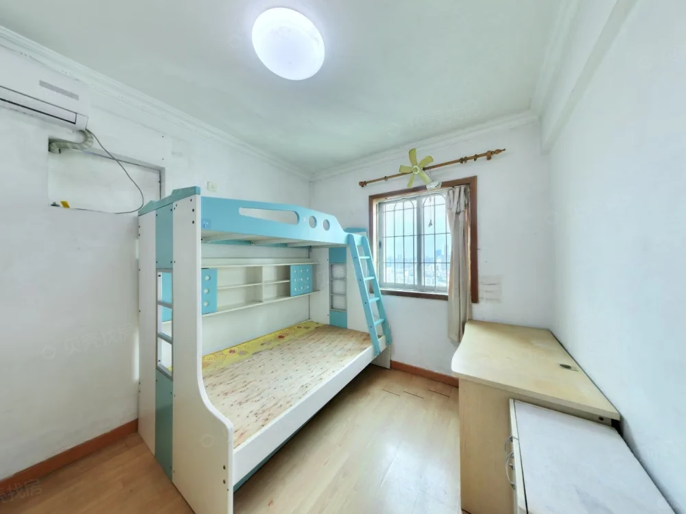 海珠金碧花园！81㎡南向三房总价约200