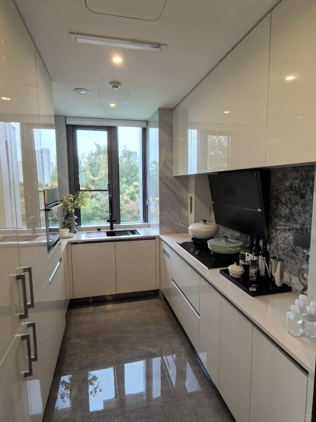 去年400没买，现280w拿下狮山旁143平现房