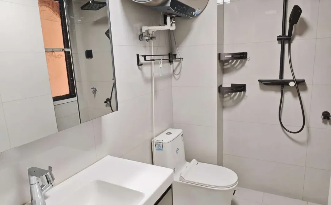 急售捡漏！精装一室一厅！！！