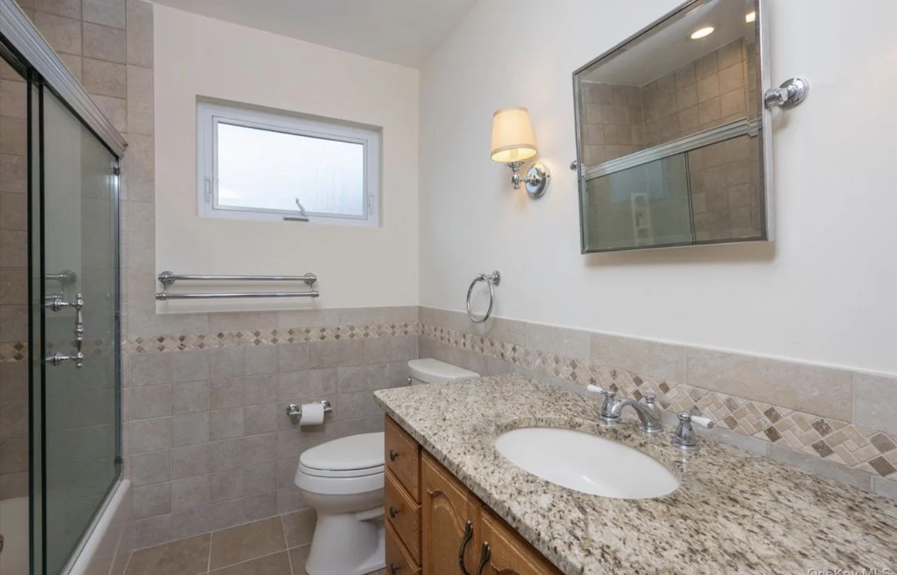 4房3卫 Syosset 学区 108万