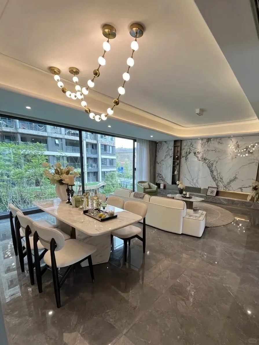 去年400没买，现280w拿下狮山旁143平现房