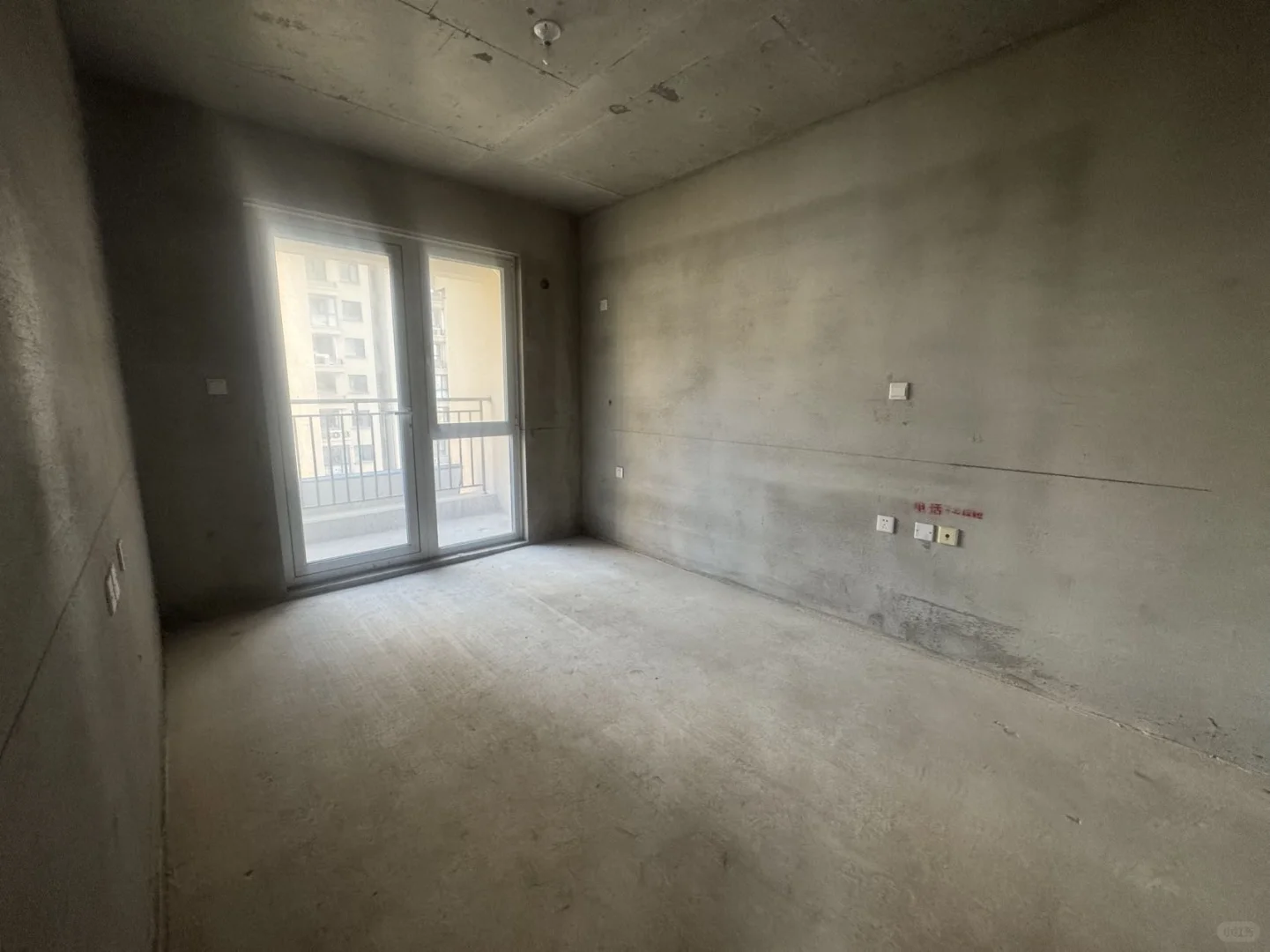 春风里捡漏速抢手慢无99.8三室无大税