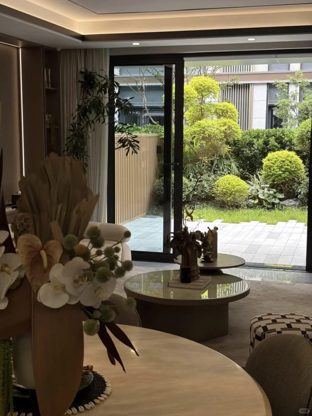 去年400没买，现280w拿下狮山旁143平现房