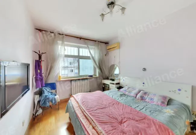 燕郊南北通透三居室，燕郊二手房推荐