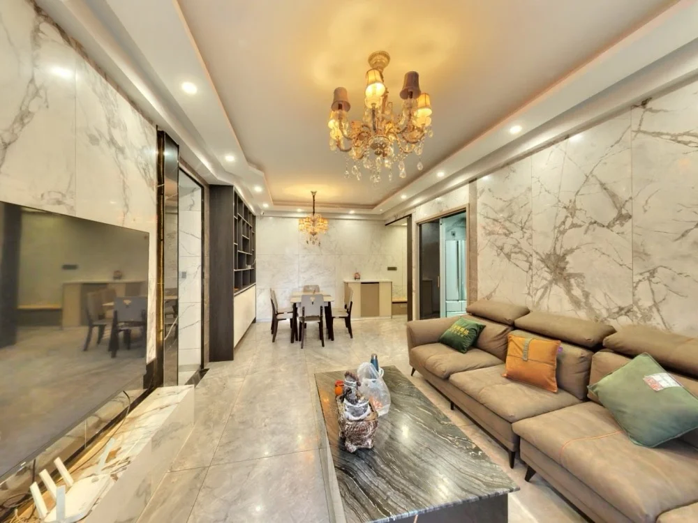 盘龙商圈含车位王炸三房98㎡精装下楼即商业