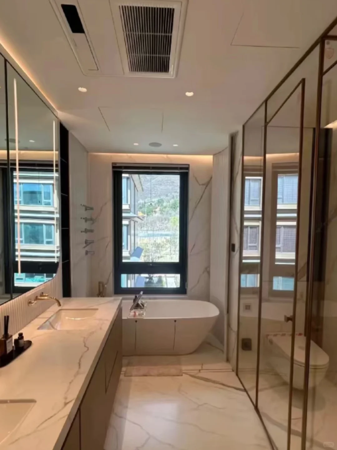 感恩西安，150w拿下 一梯一户 铁一中🎒