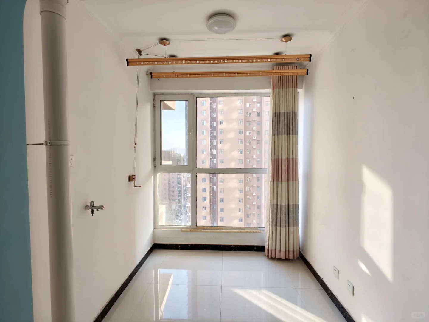 急售捡漏！精装一室一厅！！！