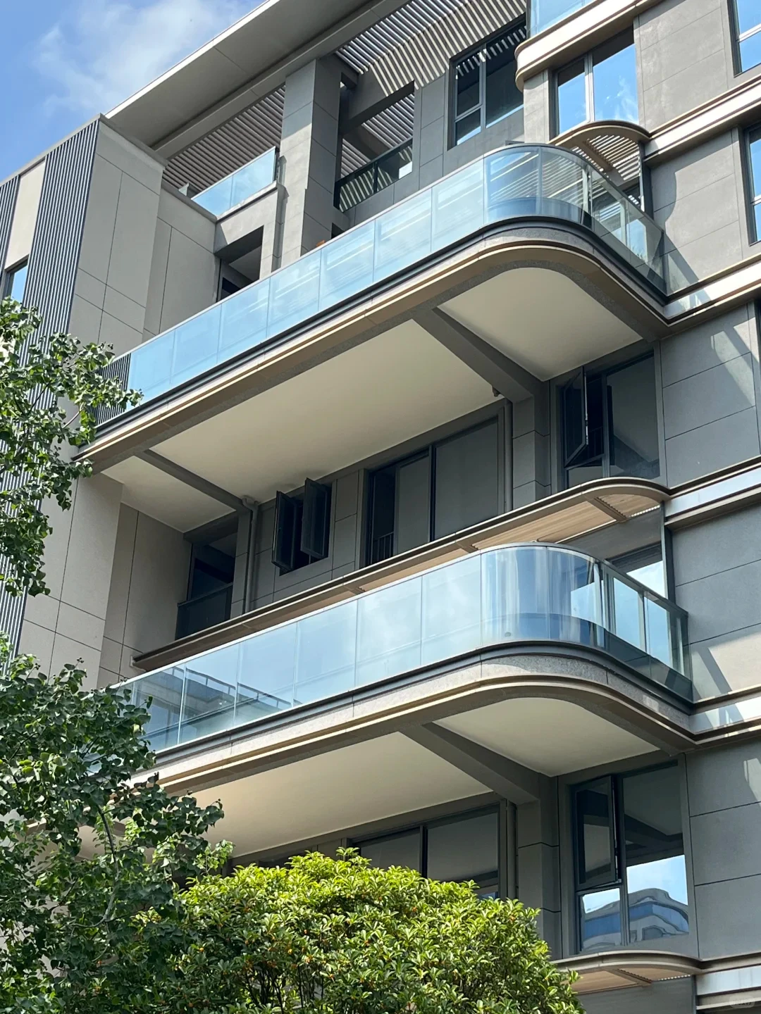 郑州真扛不住了啊，去年290w 现在170w拿下