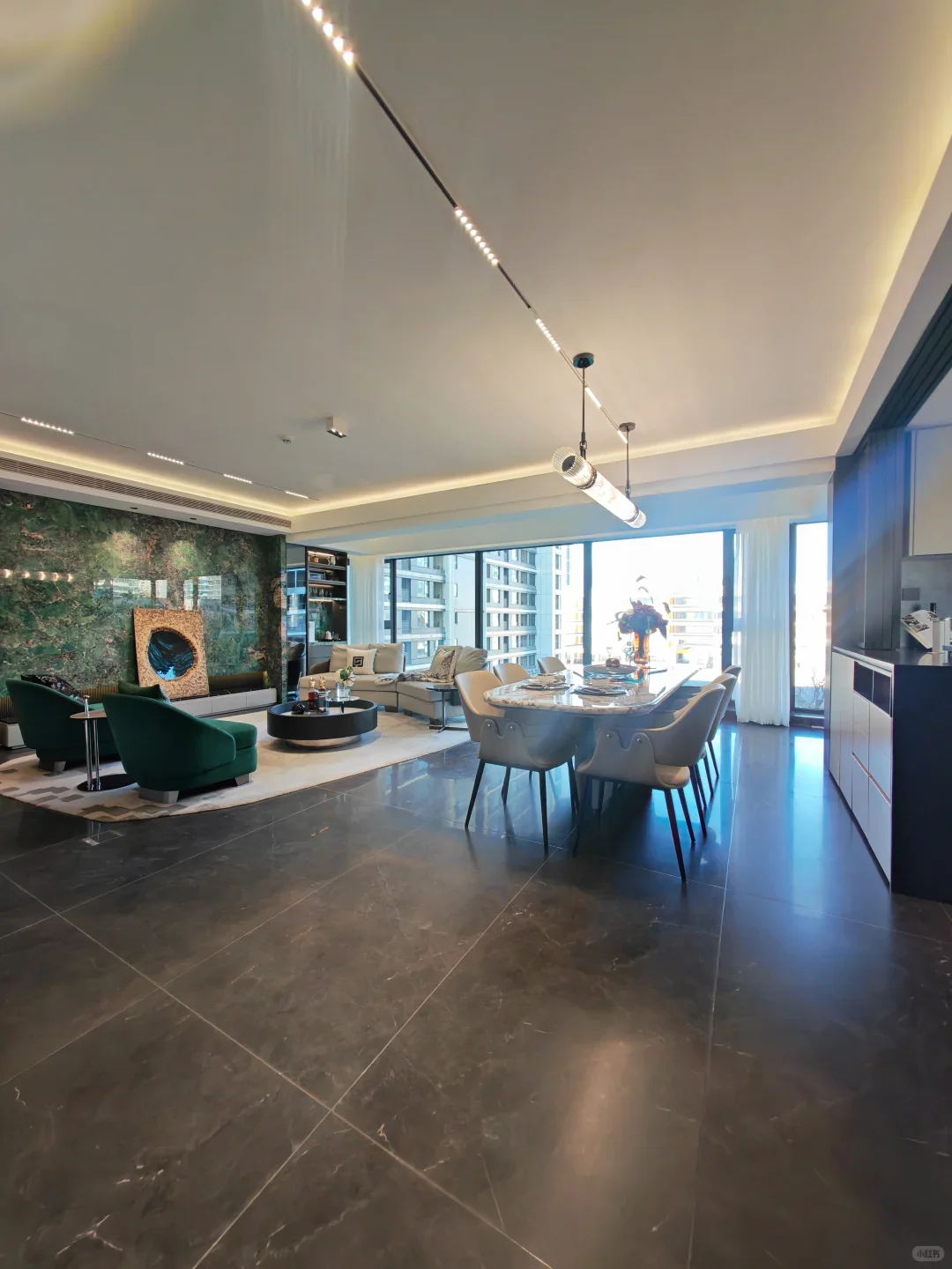 郑州真扛不住了啊，去年290w 现在170w拿下