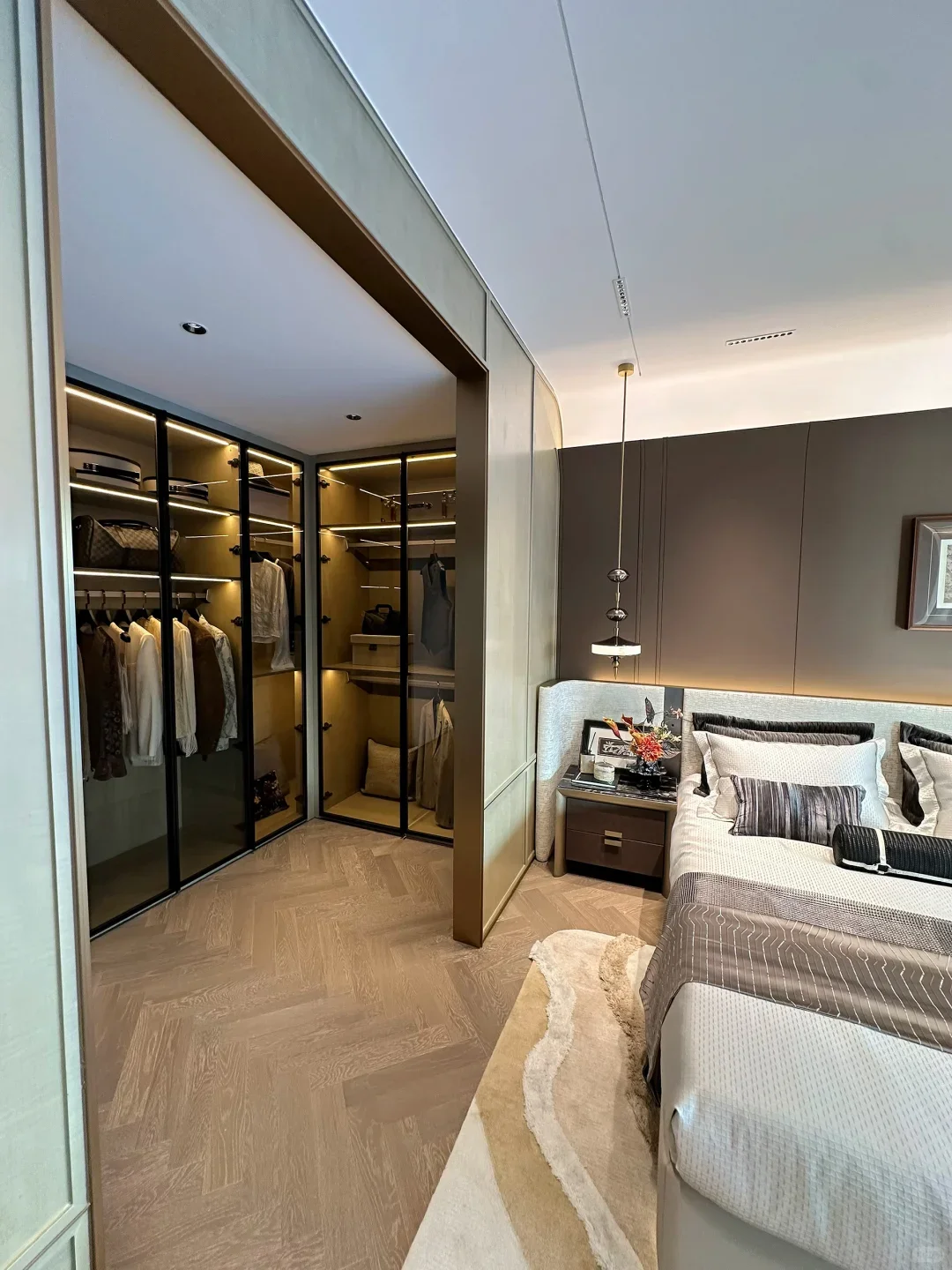 感恩西安，150w拿下 一梯一户 铁一中🎒