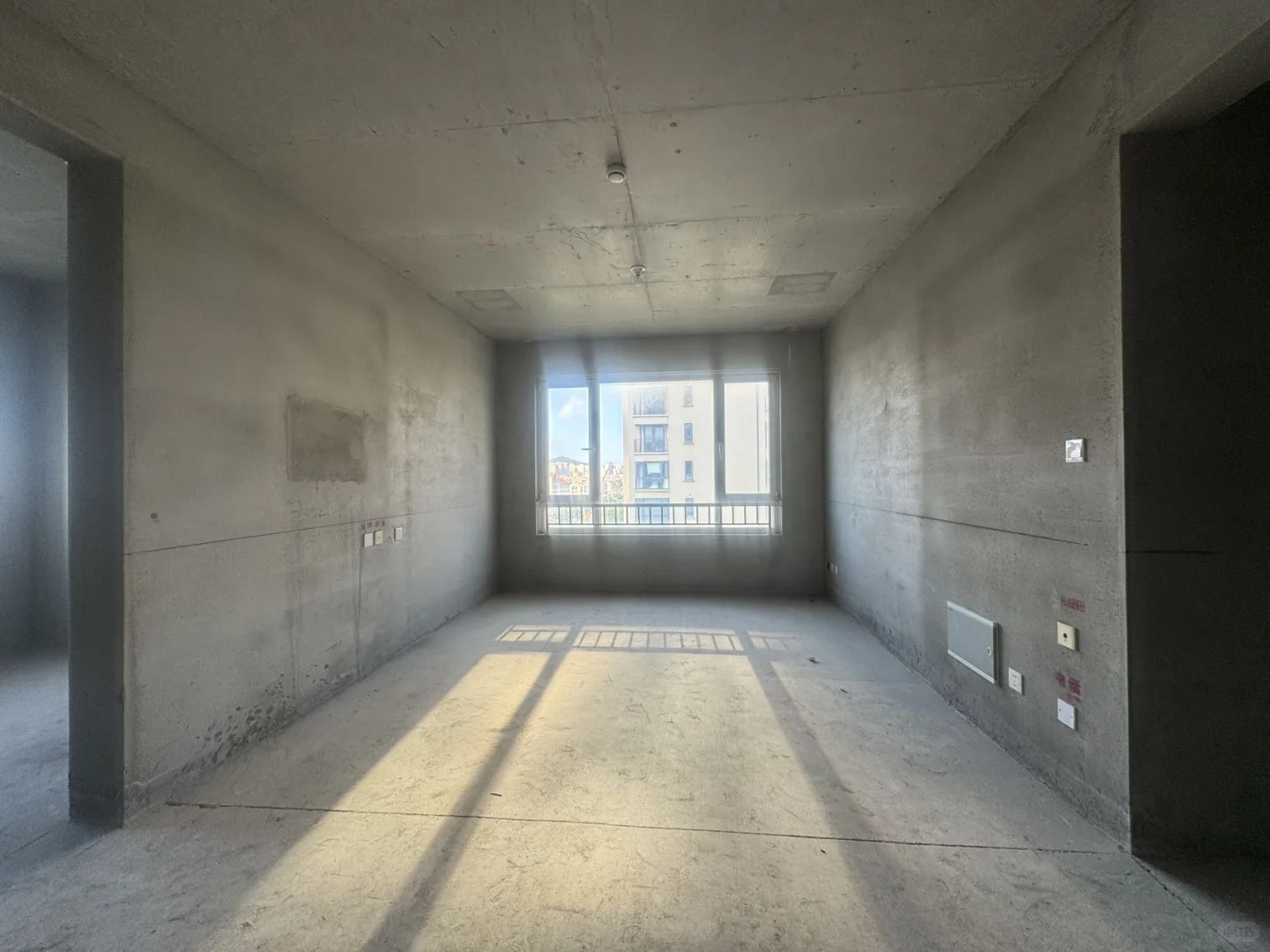 春风里捡漏速抢手慢无99.8三室无大税