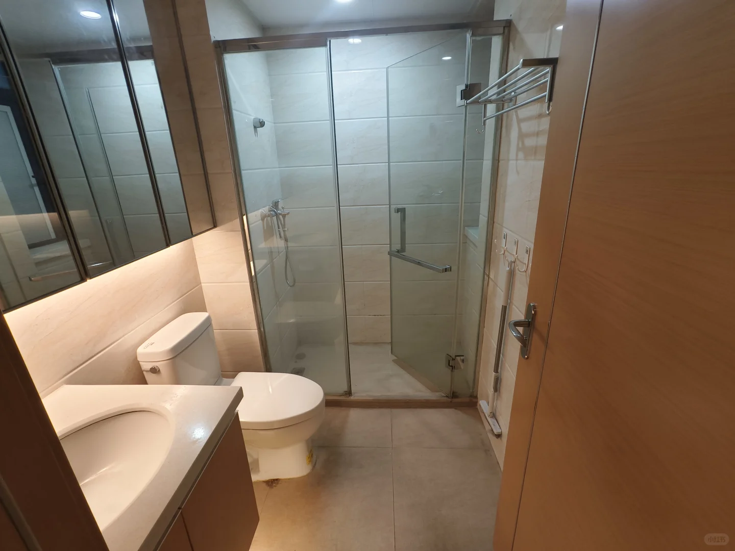 地铁4/3号线地铁口亚运城天荟