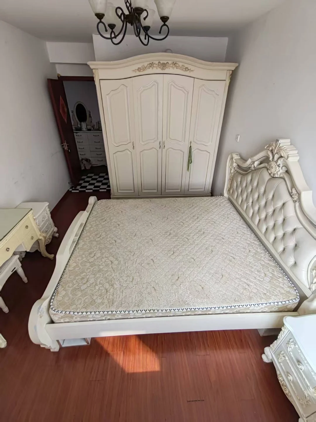 独用卫浴1900每月近国家会展中心字节房补内