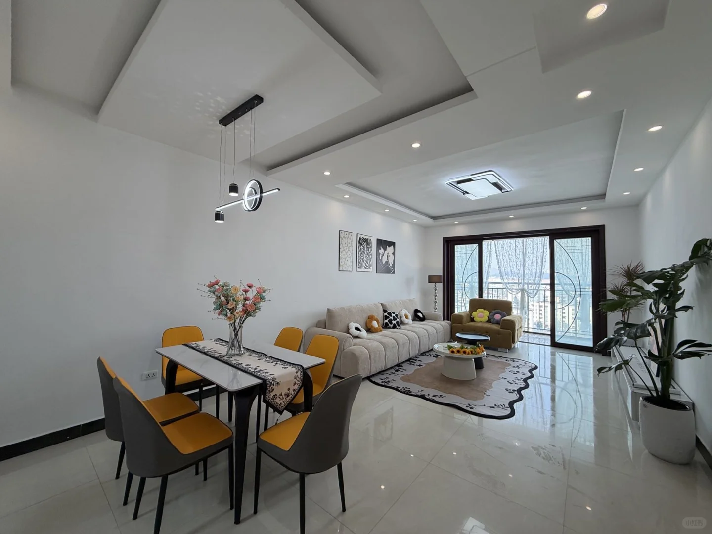 安顺 二手房 精装修 三房两厅两卫阳台39.8