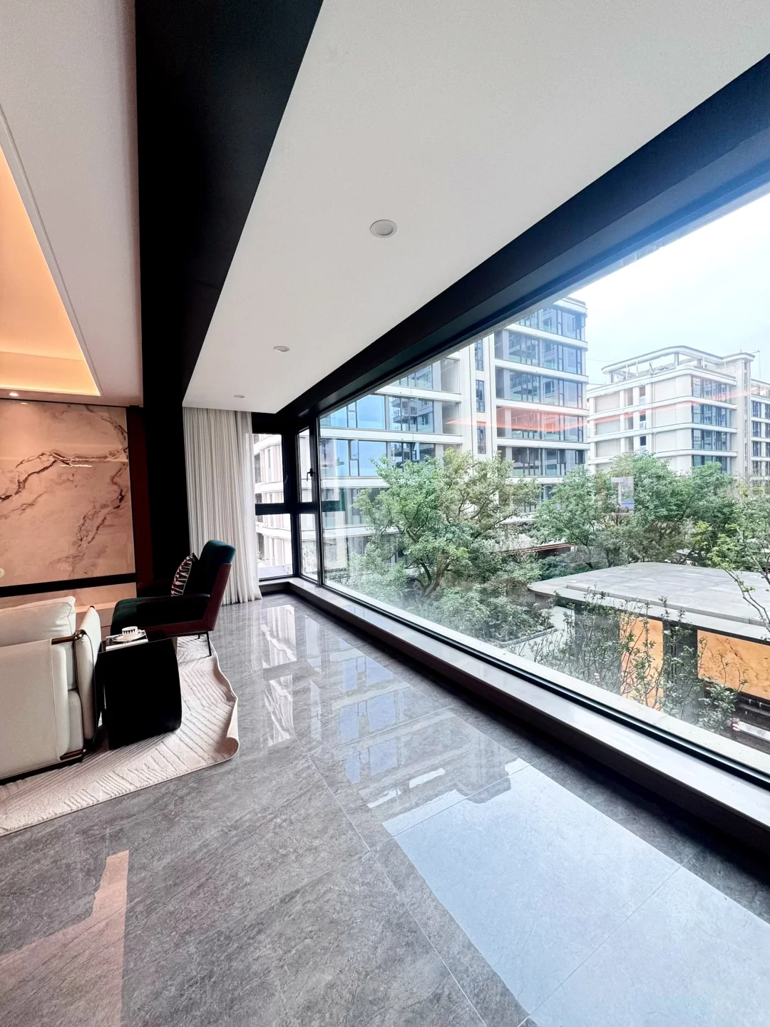 感谢成都房价！去年300w，今年199w，精装套四