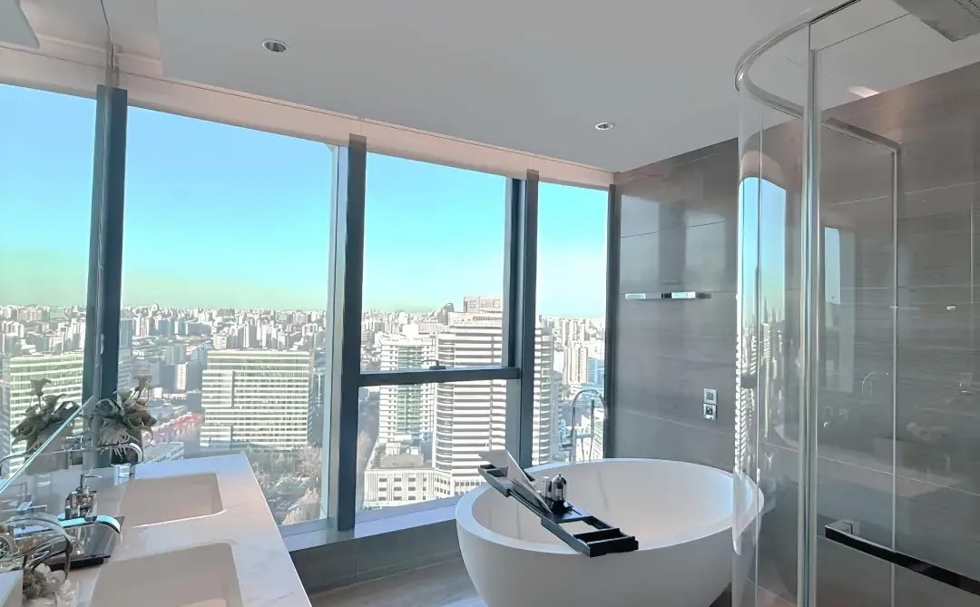 上海静安大平层原价2300万（现在1350万出）