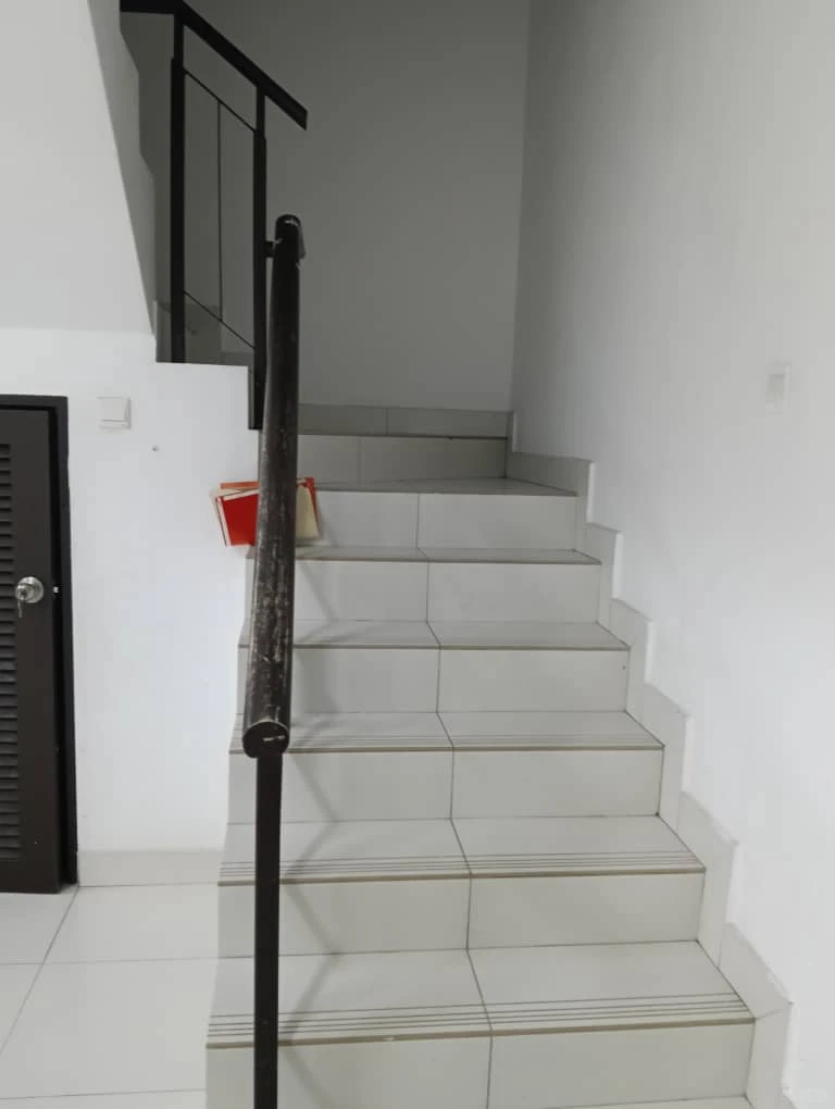 🏡双层排屋出租 RM1200｜近加影万宜