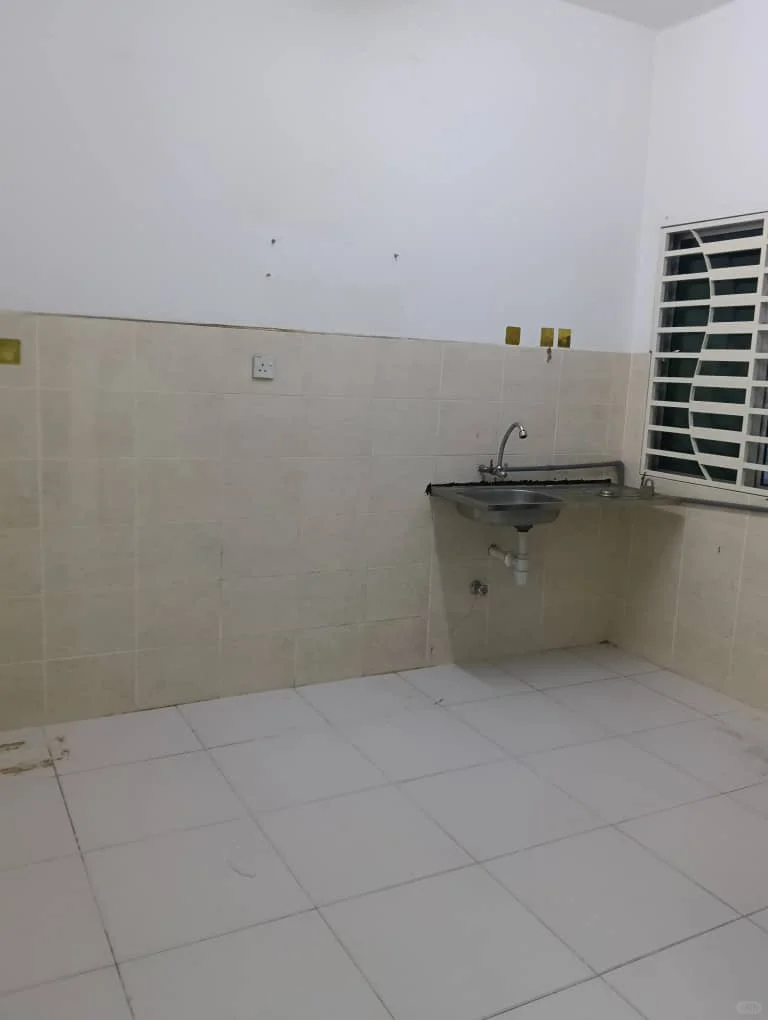 🏡双层排屋出租 RM1200｜近加影万宜