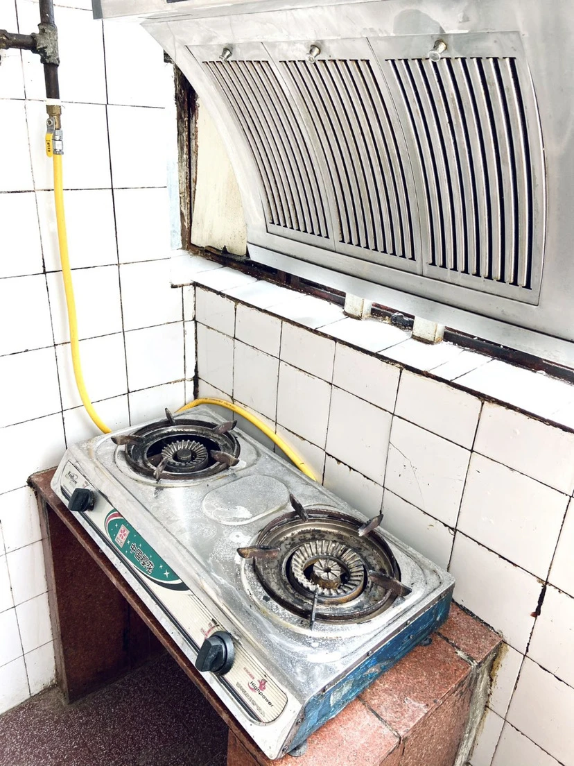 成华 新华公园 万年路 新退套三 可短租！