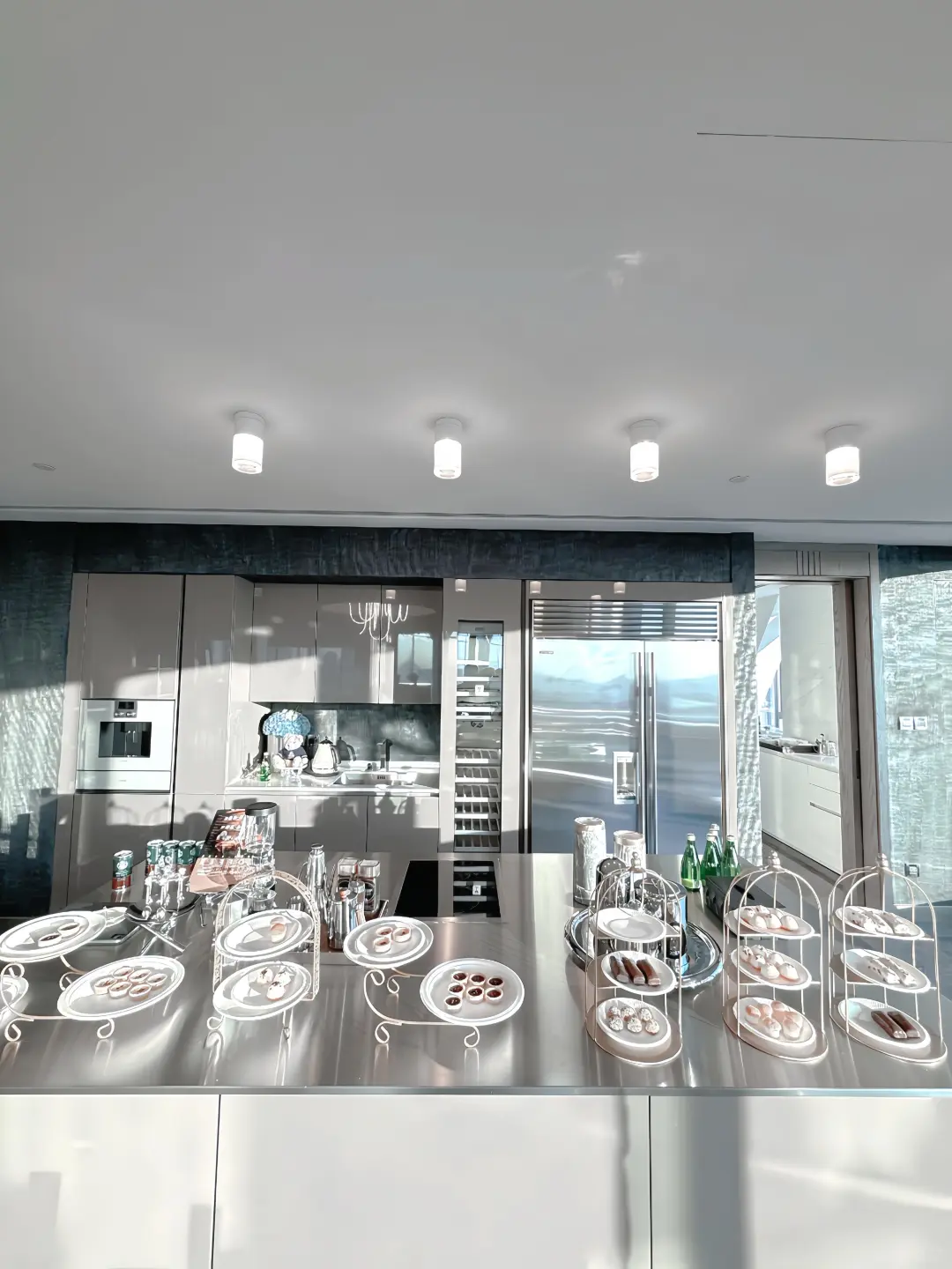 上海静安大平层原价2300万（现在1350万出）