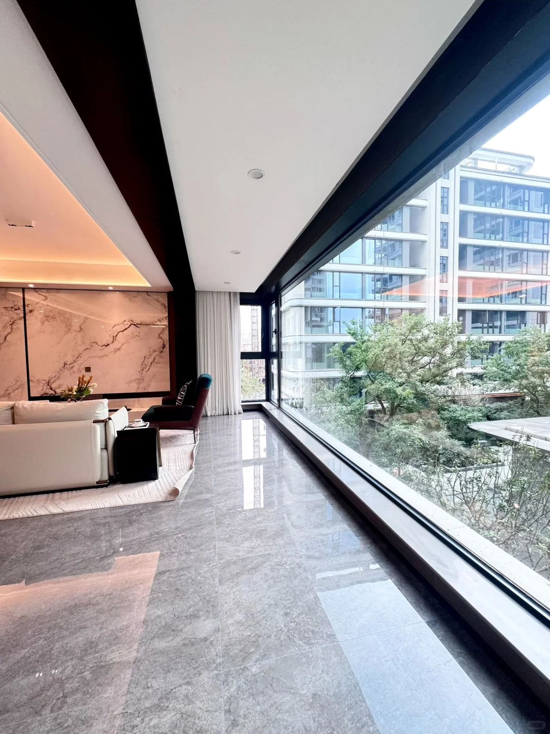 感谢成都房价！去年300w，今年199w，精装套四