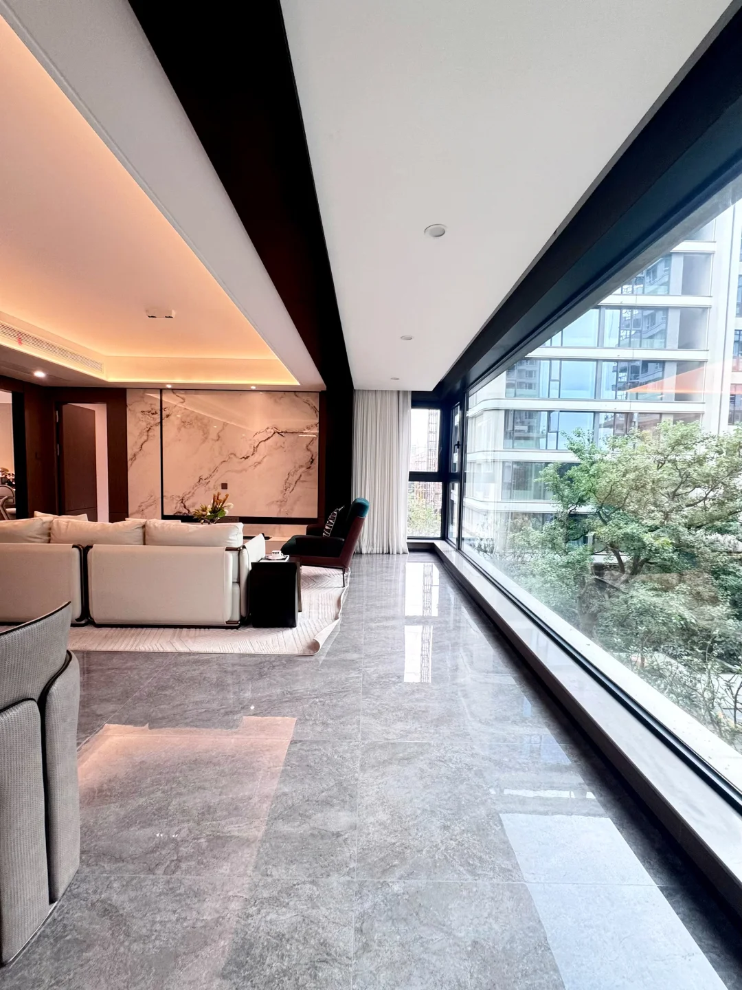 感谢成都房价！去年300w，今年199w，精装套四