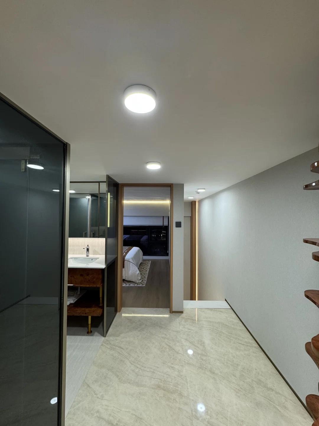 这么好的温馨小屋，竟然把小哥哥都看傻了！