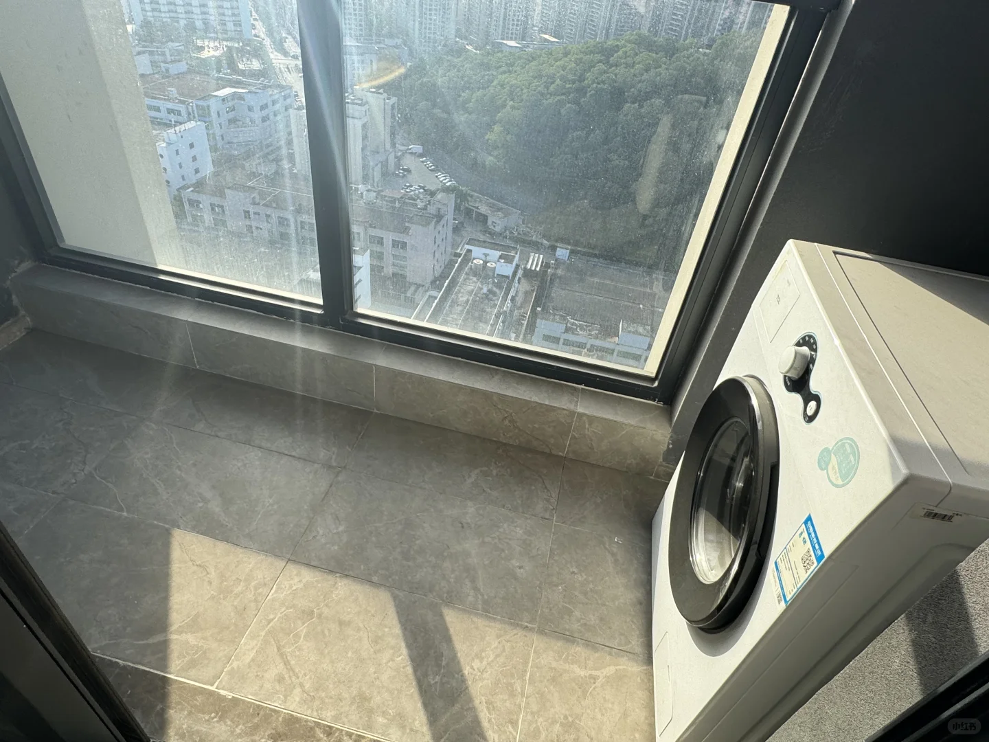 怀德国际一房一厅出租 拎包即住 停车方便