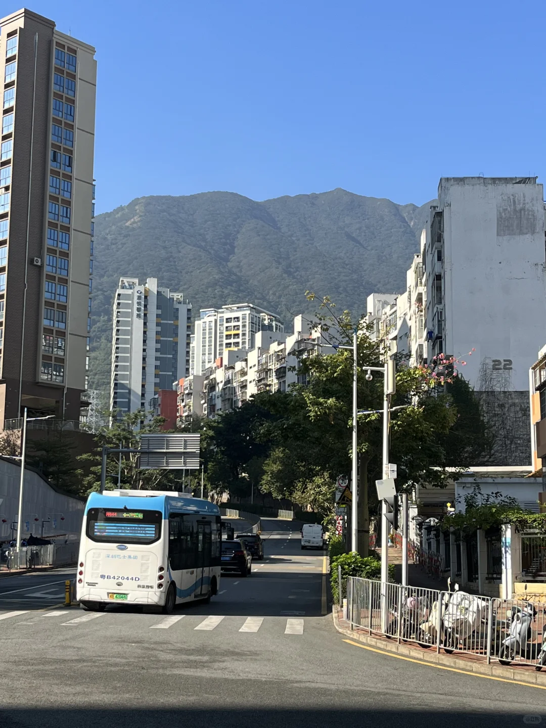 深圳业主卖房🏠自住九年，75平，175w💰